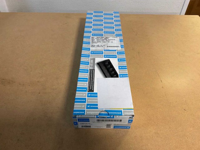 Sennheiser l 300 10-10 charger - afbeelding 1 van  1