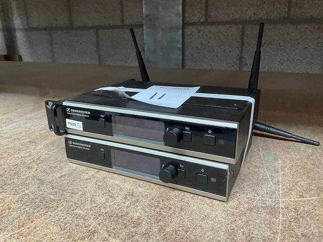 Sennheiser sl rack receiver dw digitale 1,9 ghz 9,5'' ontvanger (2x) - afbeelding 1 van  5