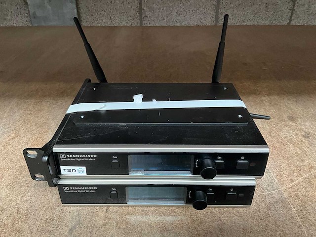 Sennheiser sl rack receiver dw digitale 1,9 ghz 9,5'' ontvanger (2x) - afbeelding 3 van  5