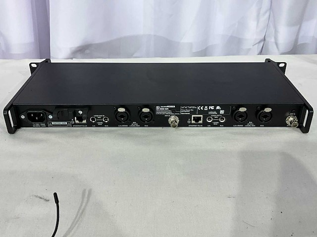 Sennheiser sr2050 iem draadloze 2-kanaals in-ear set - afbeelding 3 van  8