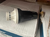 Senninger pmr60mf3f3fv 60psi drukregelaar (150x) - afbeelding 1 van  3