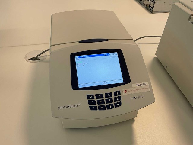 Sensoquest labcycler thermocycler - afbeelding 2 van  3
