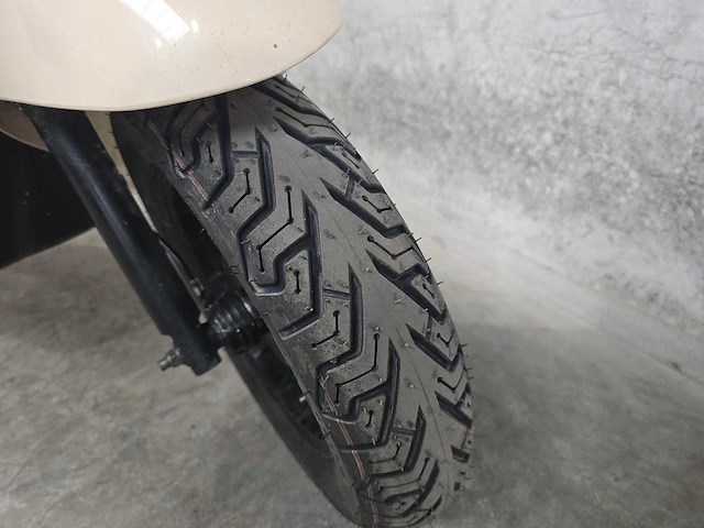 Senzo - bromscooter - grace - 4t 45km uitvoering ddg25j - afbeelding 8 van  9