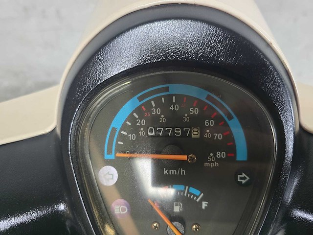 Senzo - bromscooter - grace - 4t 45km uitvoering ddg25j - afbeelding 9 van  9