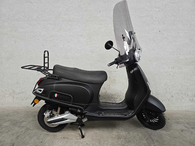 Senzo - bromscooter - rivalux electric - elektrische 45km uitvoering fdv93j - afbeelding 2 van  9