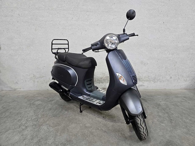 Senzo - snorscooter - rivalux - brommer - afbeelding 1 van  1