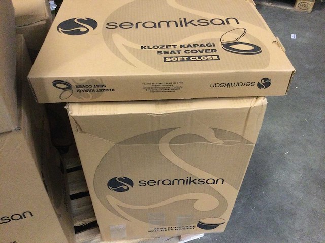 Seramiksan - a031112h - hangtoilet met wc. bril - afbeelding 2 van  3