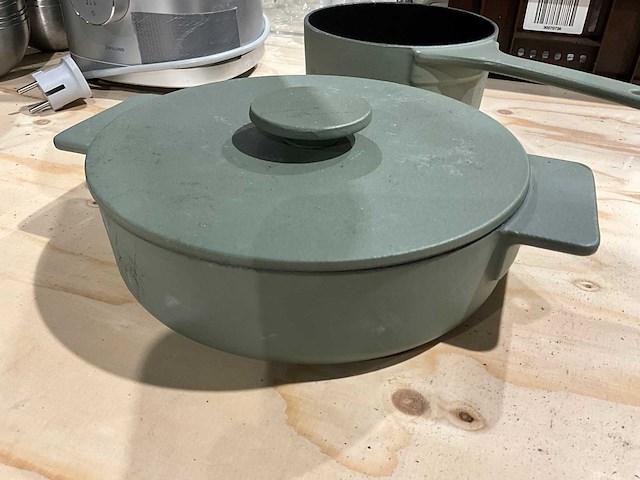 Serax - surface - gietijzeren pan (2x) - afbeelding 2 van  6