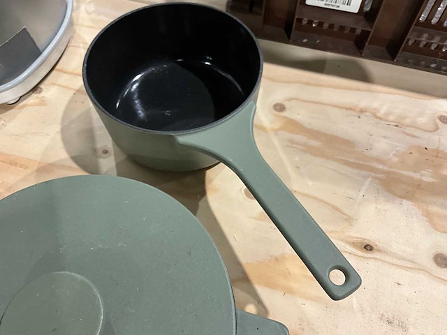 Serax - surface - gietijzeren pan (2x) - afbeelding 3 van  6