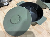 Serax - surface - gietijzeren pan (2x) - afbeelding 4 van  6