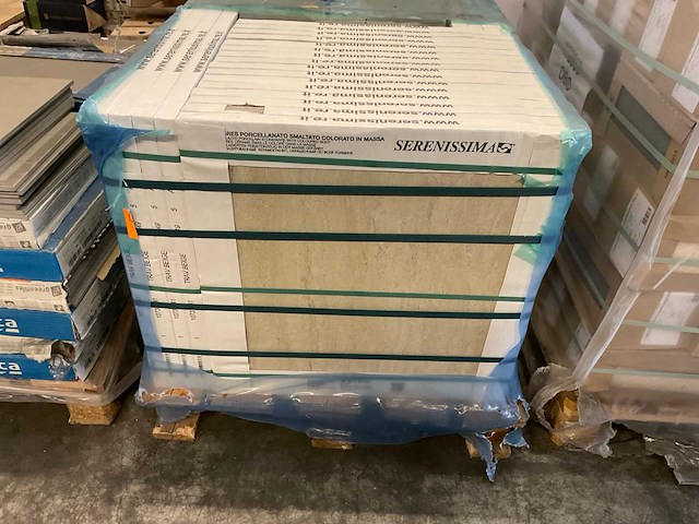 Serenissima vloertegel 60x60 cm ca. 43 m² - afbeelding 1 van  3