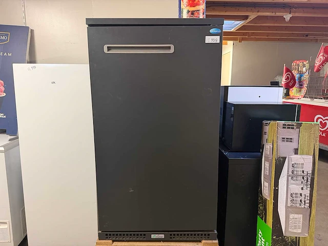Serrco - ksc-720 e - professionele fustenkoeling / voorraadkoeler 7x 20 liter - afbeelding 1 van  6
