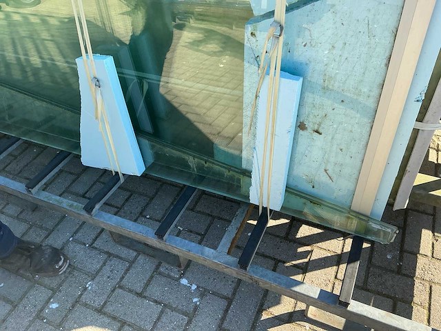 Serre - afbeelding 4 van  12