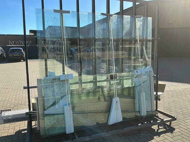 Serre - afbeelding 1 van  12