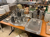 Serveer-, vleesschalen en kan (50x) - afbeelding 1 van  8