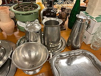 Serveer-, vleesschalen en kan (50x) - afbeelding 6 van  8