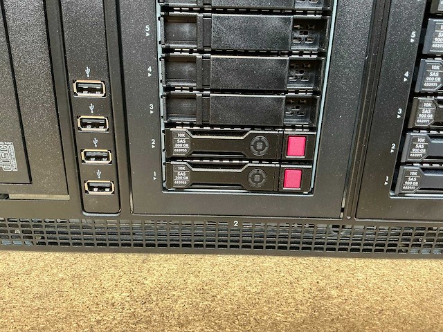 Server - hp - proliant ml350p gen8 - afbeelding 4 van  10