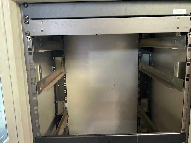 Server kasten en toebehoren (2x) - afbeelding 5 van  7