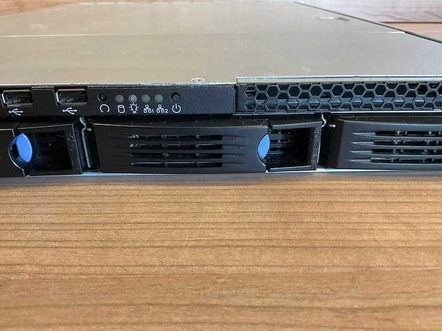 Server rack - afbeelding 4 van  9