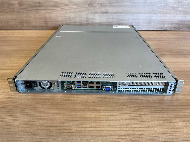 Server rack - afbeelding 7 van  9