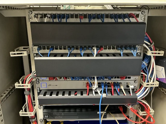 Server - afbeelding 6 van  11