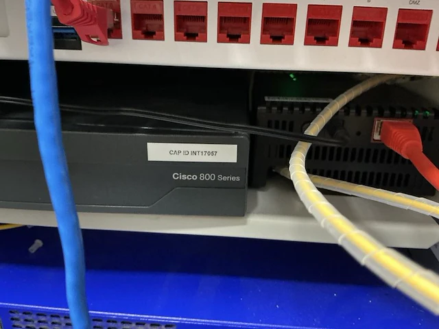 Server - afbeelding 11 van  11