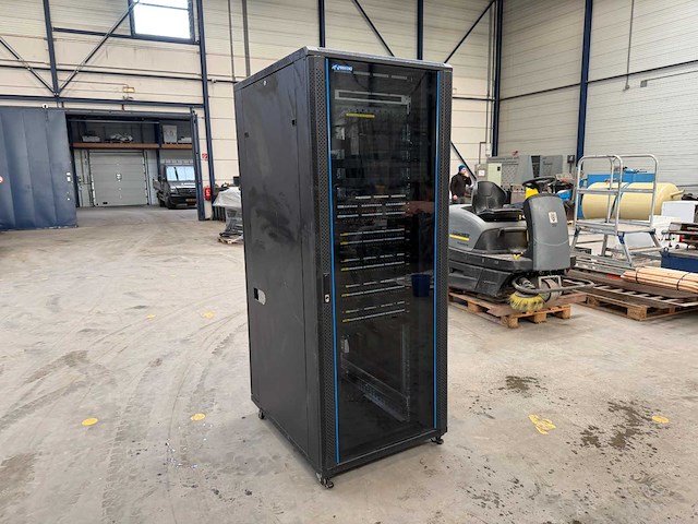 Serverkast - afbeelding 7 van  12