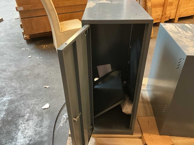 Serverkast - afbeelding 4 van  4