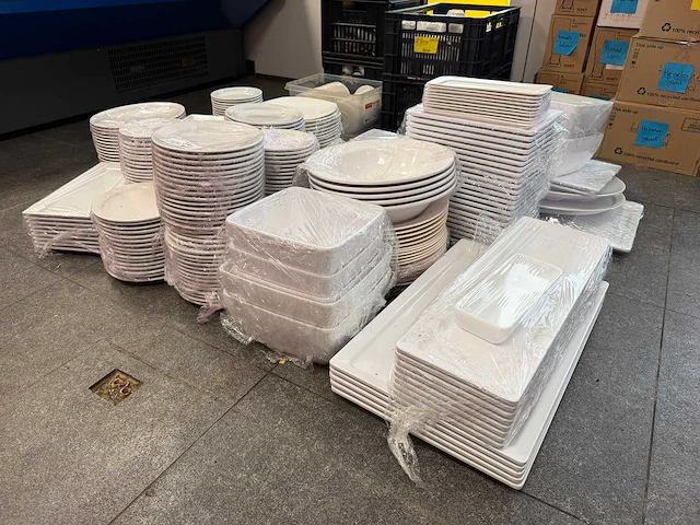 Servies (350x) - afbeelding 1 van  10