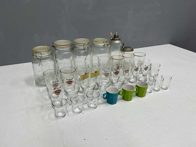 Servies en keukengerei (43x) - afbeelding 2 van  13