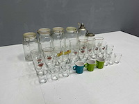 Servies en keukengerei (43x) - afbeelding 2 van  13