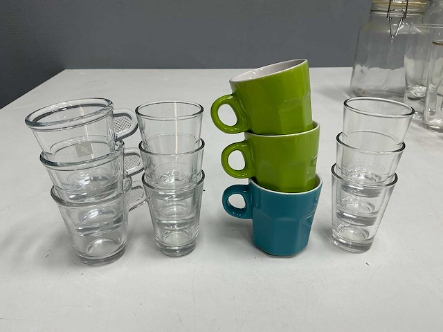 Servies en keukengerei (43x) - afbeelding 3 van  13