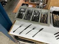 Servies, glaswerk en bestek (100x) - afbeelding 2 van  5