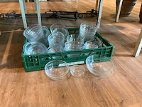 Servies, glaswerk en bestek (49x) - afbeelding 1 van  4