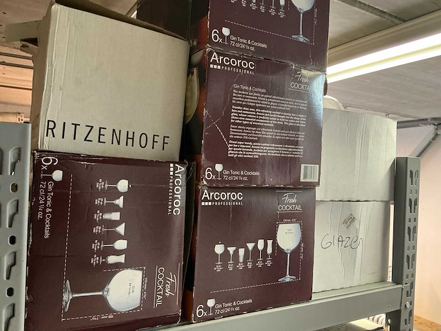 Servies, glaswerk en bestek zeer grote partij - afbeelding 31 van  38