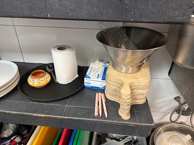 Servies, glaswerk en bestek - afbeelding 4 van  4