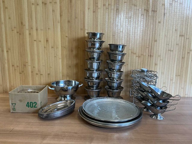 Servies & glaswerk - afbeelding 1 van  11