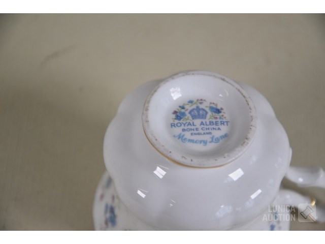 Servies royal albert - afbeelding 9 van  12