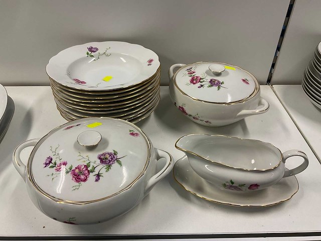 Servies set - afbeelding 1 van  6