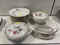 Servies set - afbeelding 1 van  6