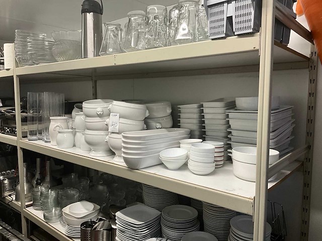 Servies - afbeelding 1 van  7