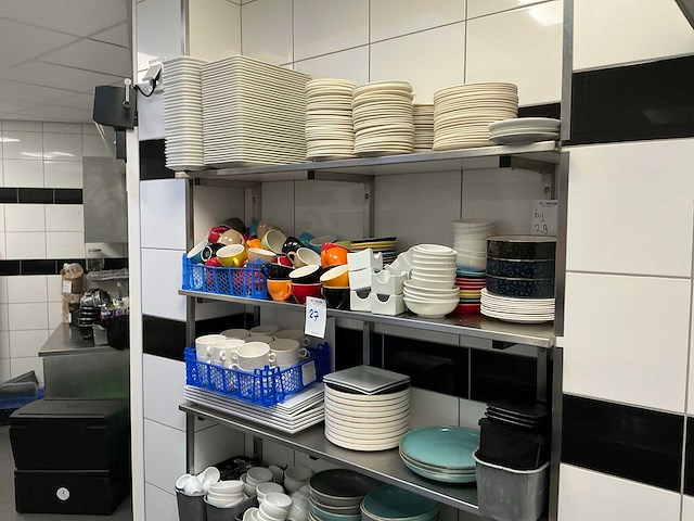 Servies - afbeelding 5 van  10