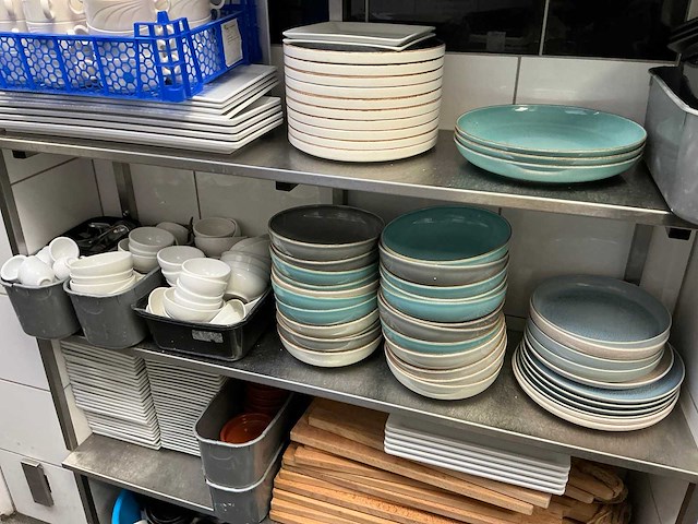 Servies - afbeelding 9 van  10