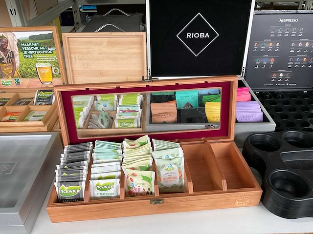 Servies - afbeelding 2 van  8