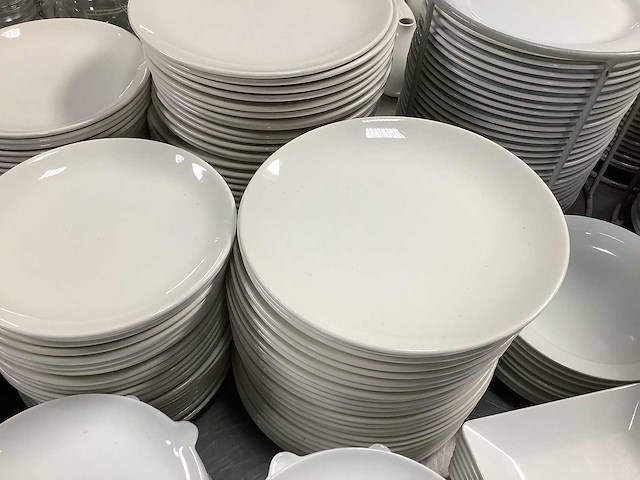 Servies - afbeelding 4 van  7