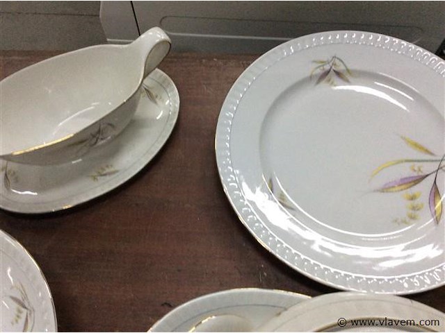 Servies - afbeelding 2 van  3