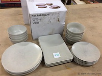 Servies - afbeelding 1 van  3