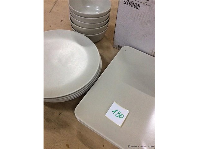 Servies - afbeelding 3 van  3