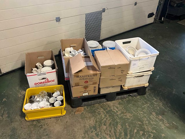 Serviesgoed - afbeelding 1 van  8