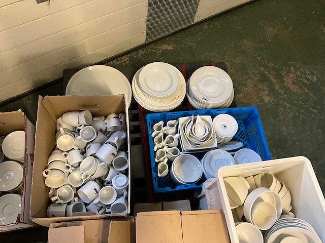 Serviesgoed - afbeelding 4 van  8